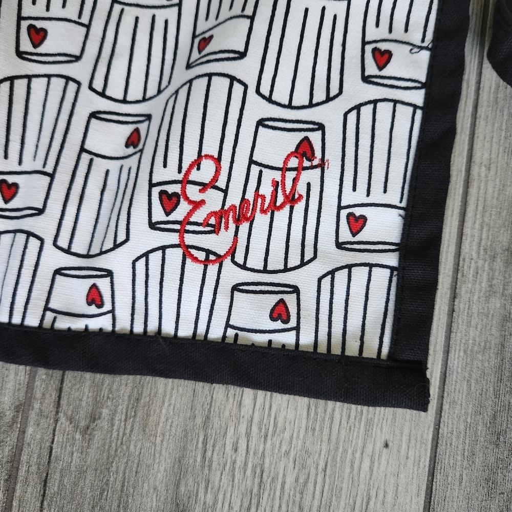 EMERIL Lagasse Black Wht Red Chef Hat Hearts All Over Pattern Adult Apron Y2K